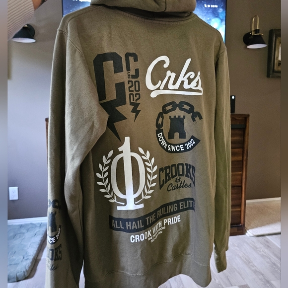 Crooks & Castles Mens Logo Graphic Pullover Hoodie Sweatshirt Olive Green - Picture 3 of 16